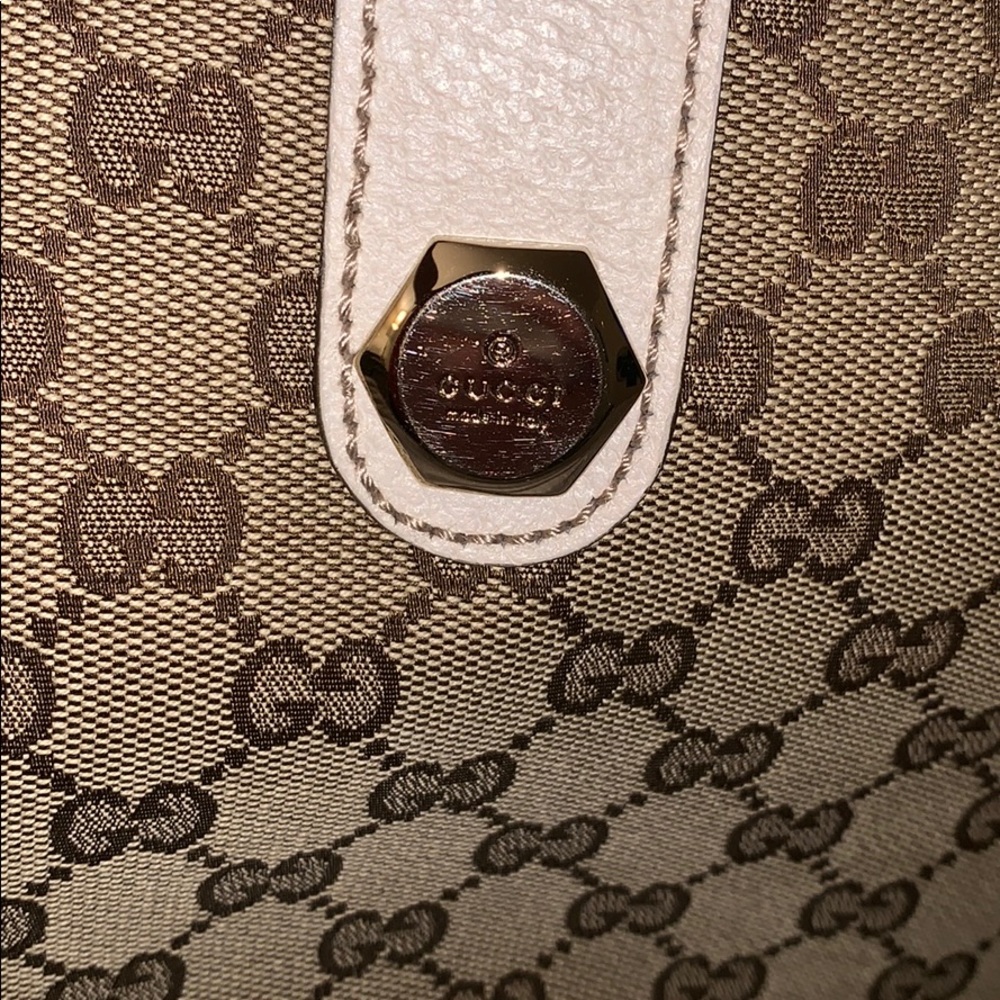 Gucci - Picture 8 of 8